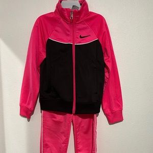 Nike girls tracksuit
